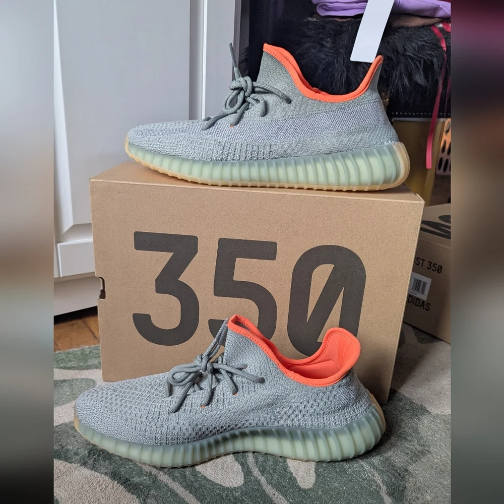 NWT YEEZY boost 350 V2 Desert Sage 🍊 FX9035 - Picture 2 of 7